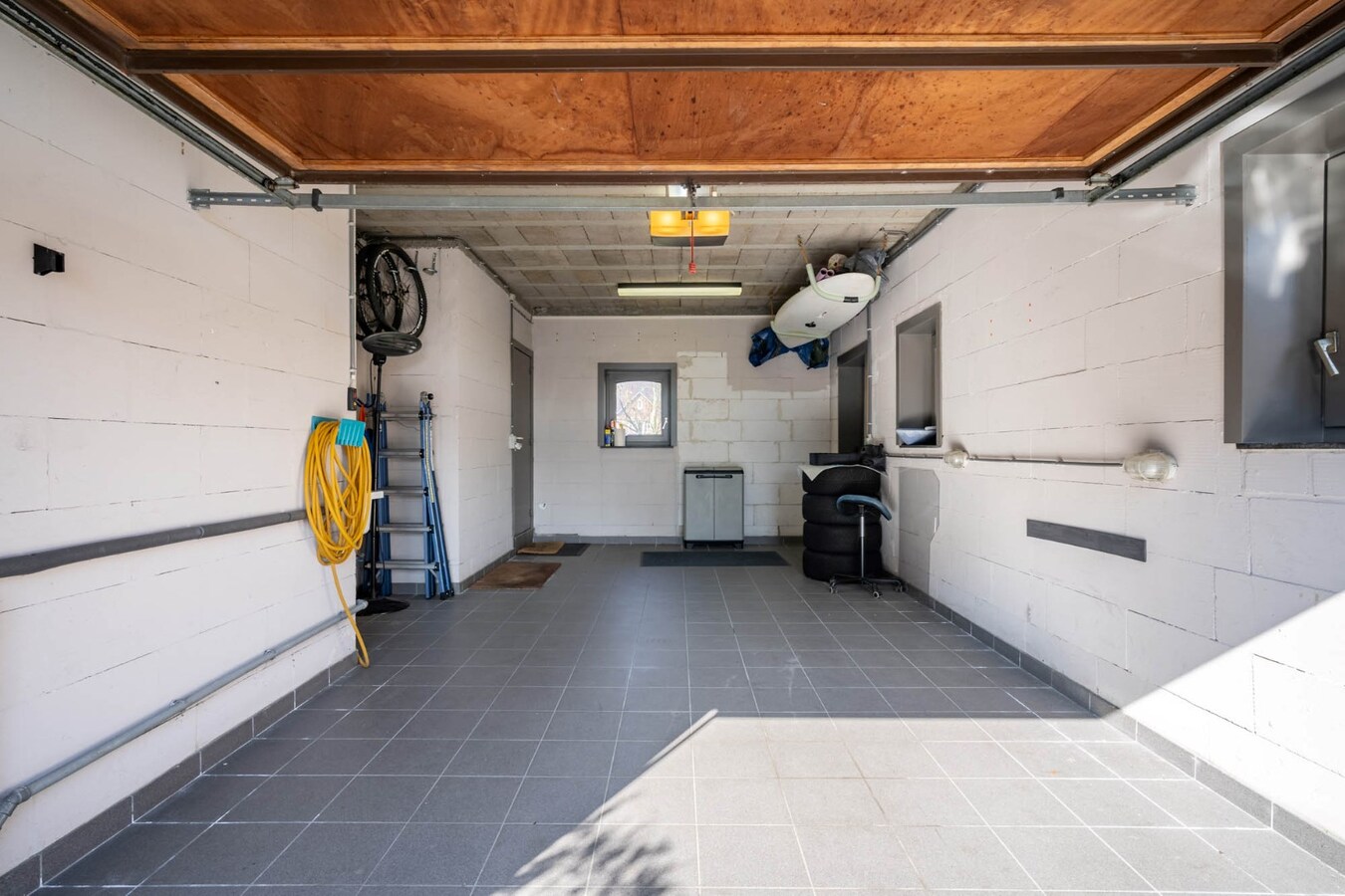 Luxe herenhuis met praktijkruimte in Niel-bij-As 