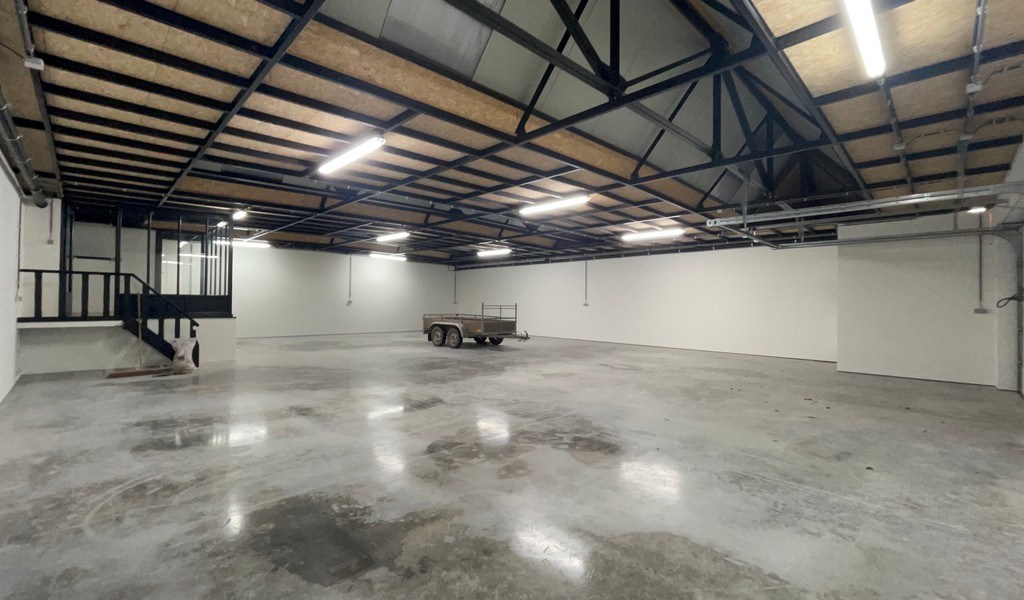 Gerenoveerde opslagruimtes te huur in Balegem