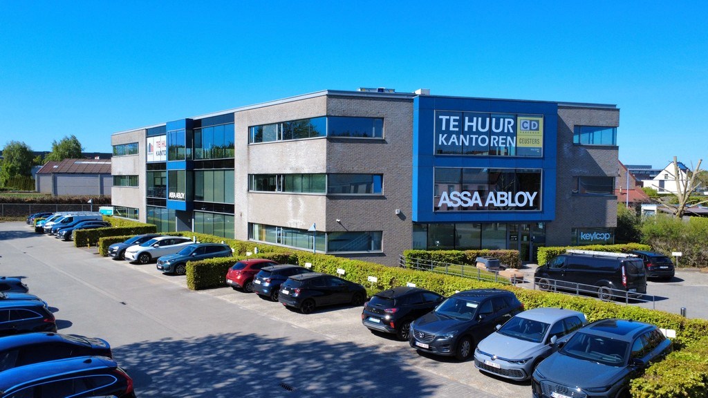Standingvol kantorencomplex te huur langs E40 in Merelbeke-Melle