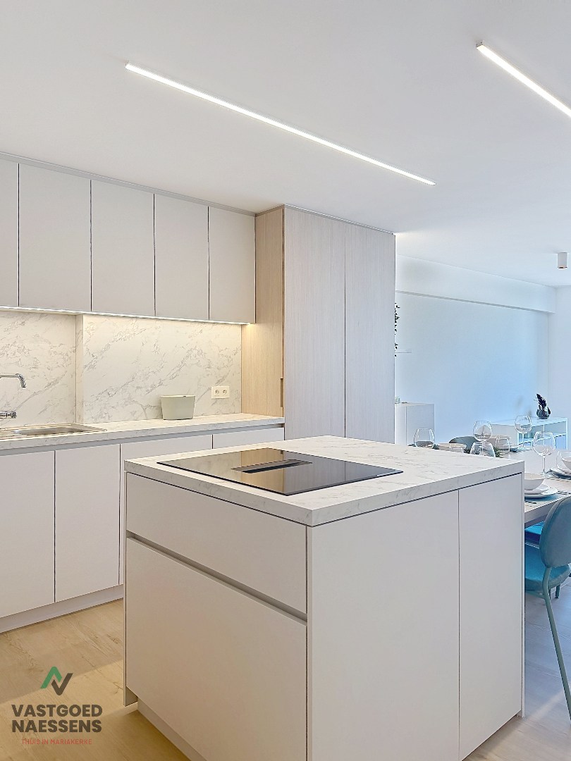Magnifique appartement rénové de 3 chambres avec vue sur la mer. 