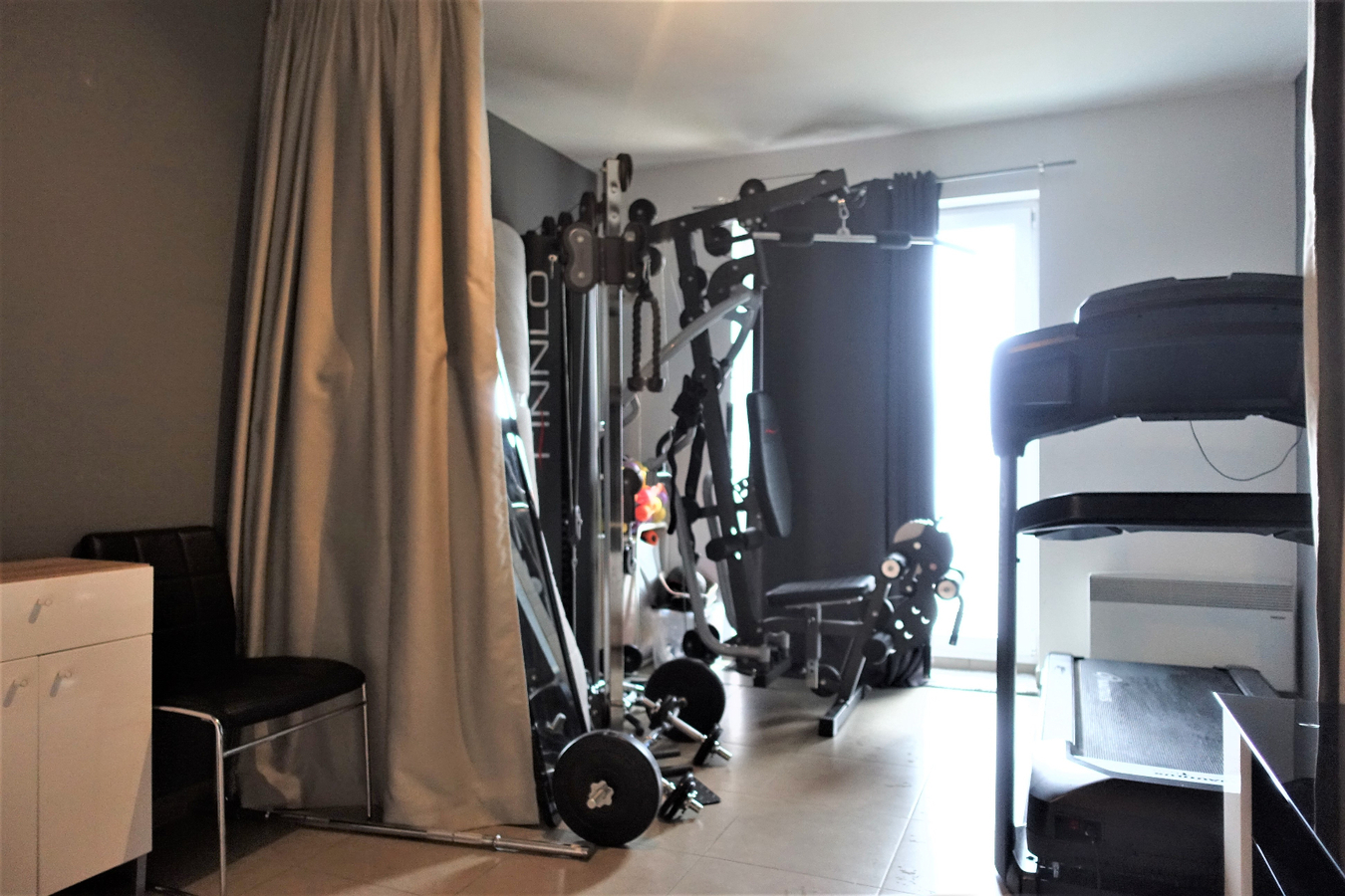 Appartement met terras en garage 