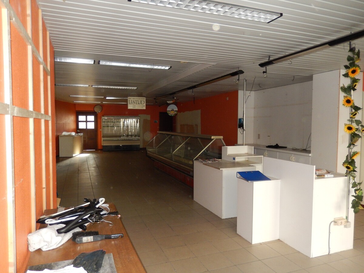 Handelspand/ kantoorruimte te Leffinge 