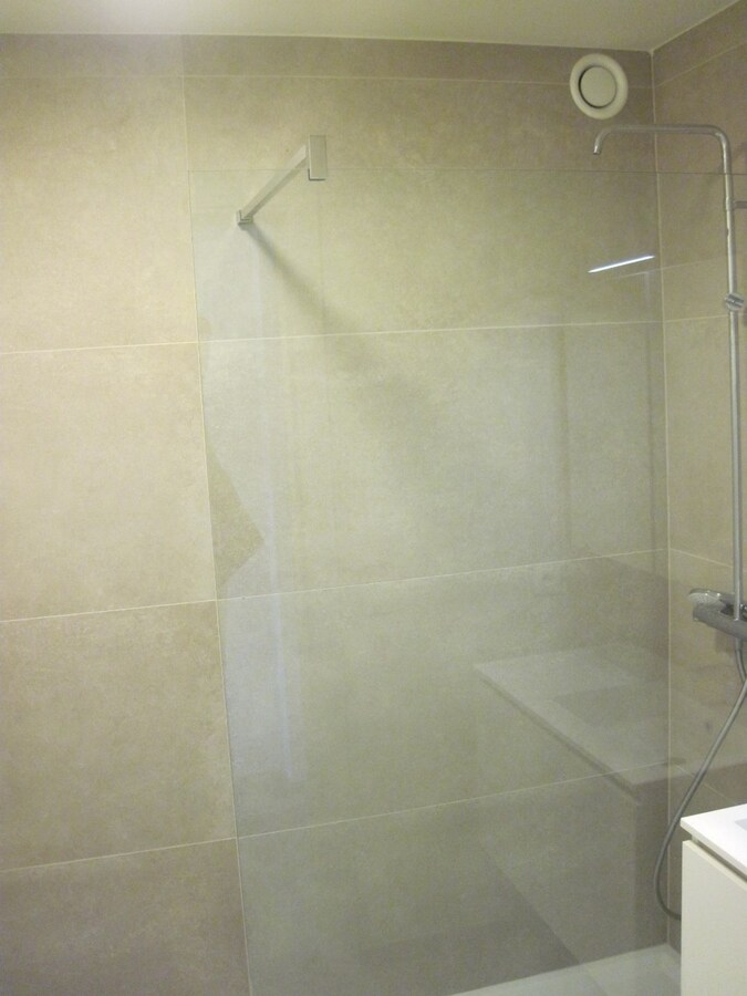 Lichtrijk appartement op de Gaverse Markt. 