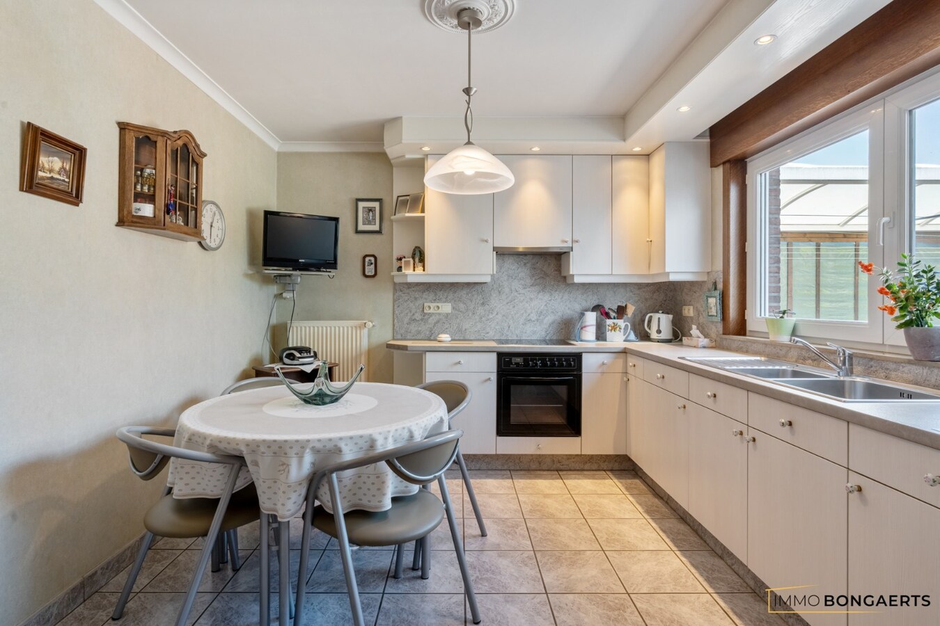 Woning met onderhoudsvriendelijke tuin 