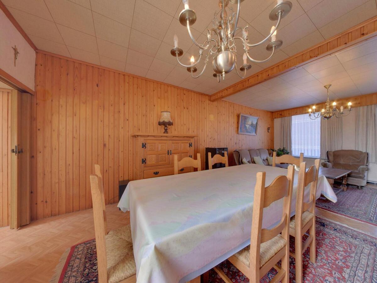 Ruime rijwoning in het gezellige Stalhille 