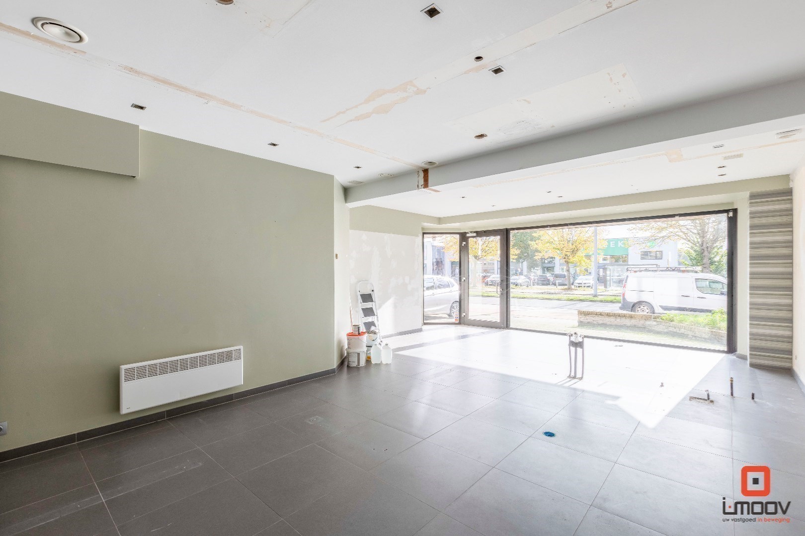 Zichtlocatie als handelspand of kantoorruimte met potentieel! 