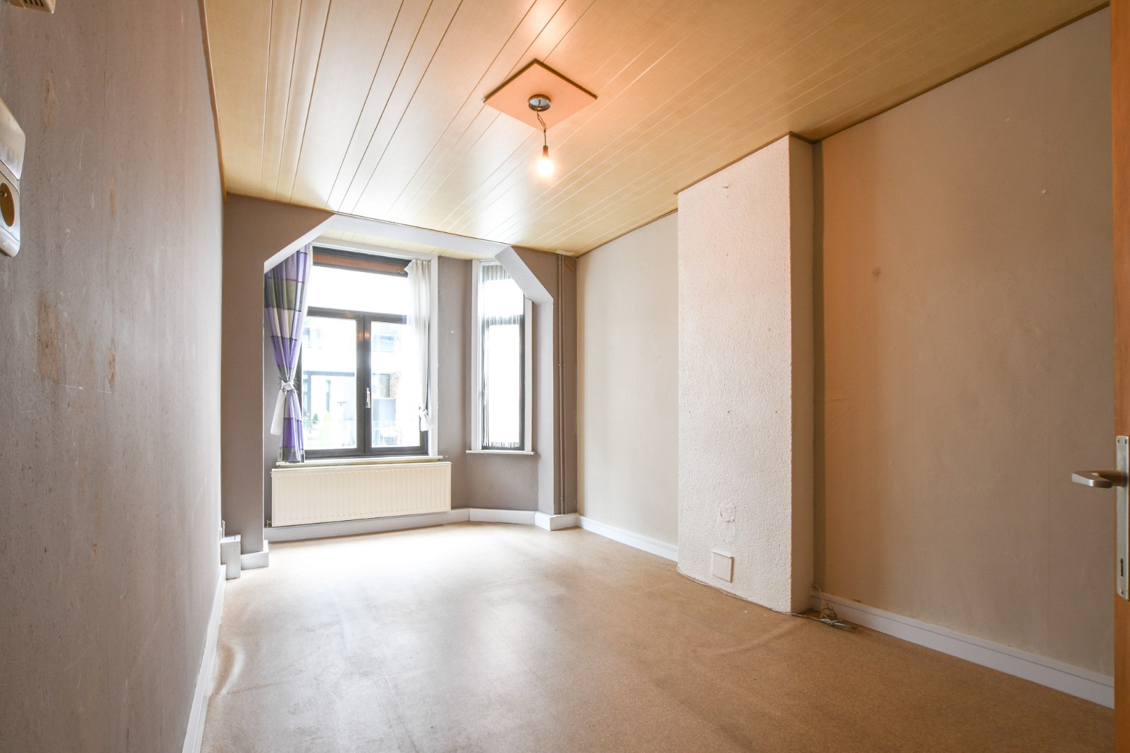 Handelswoning met veel mogelijkheden te koop in hartje Blankenberge! 