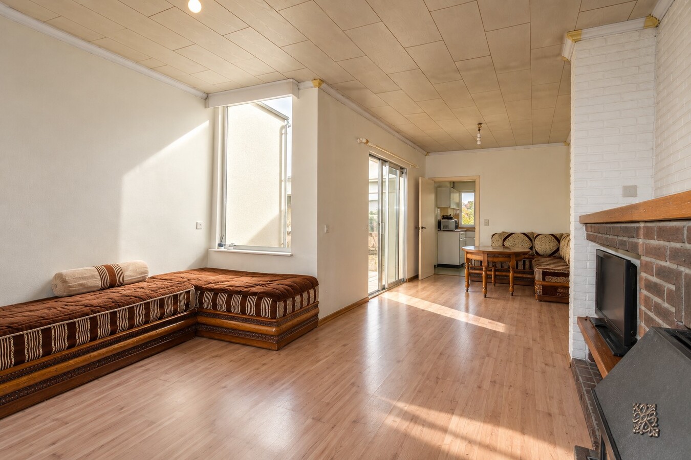 Te koop: Centraal gelegen stadwoning met 4 slaapkamers en diepe zuidgerichte tuin in Sint-Niklaas! 