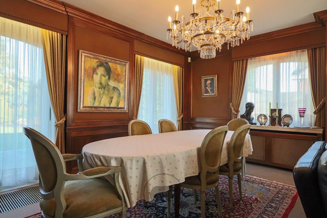 Franse villa met parktuin te Lochristi 