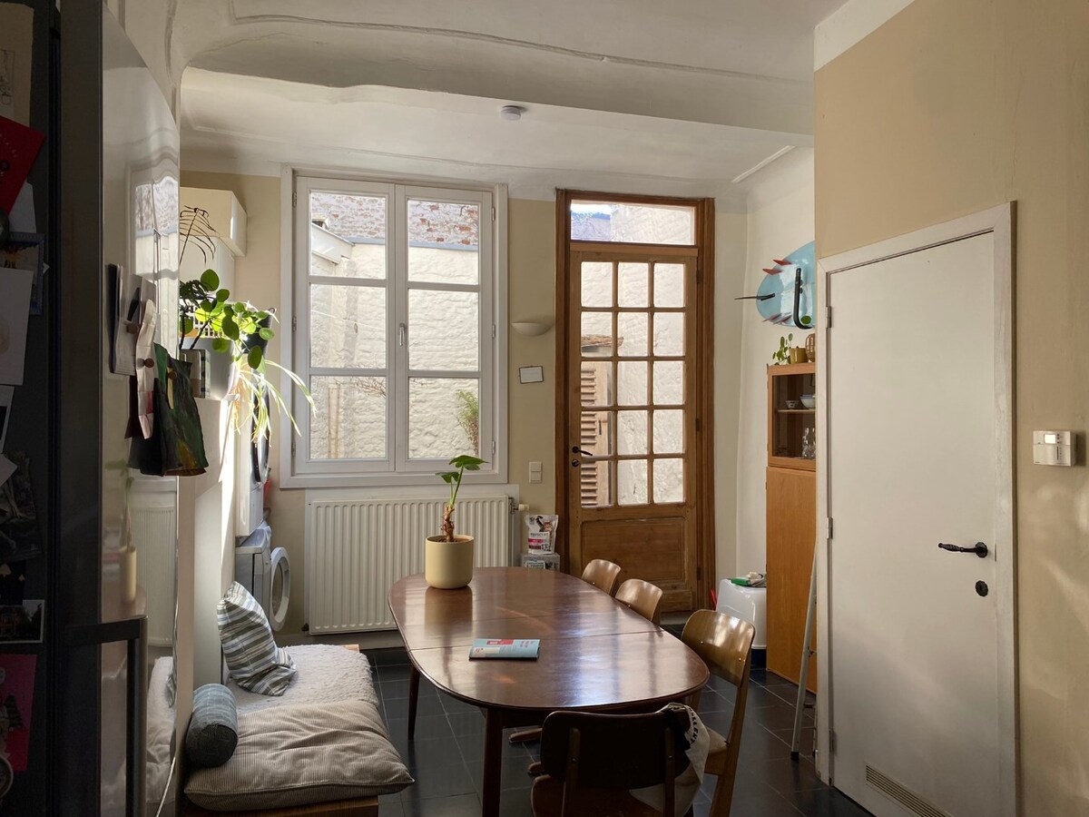 Authentiek wonen in de schaduw van Sint-Baafs. 