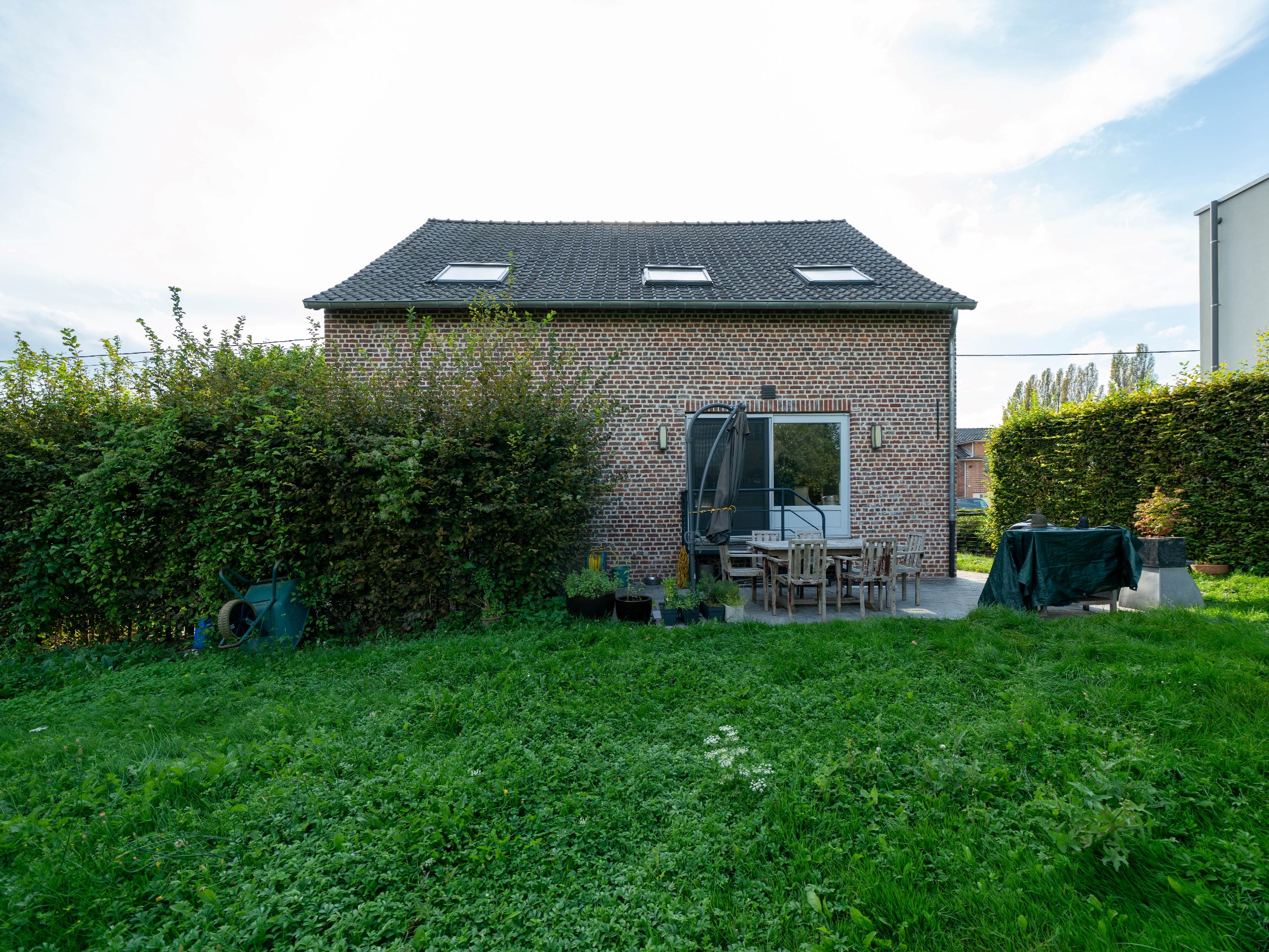 Prachtige 4-gevel met grote tuin in Itterbeek 