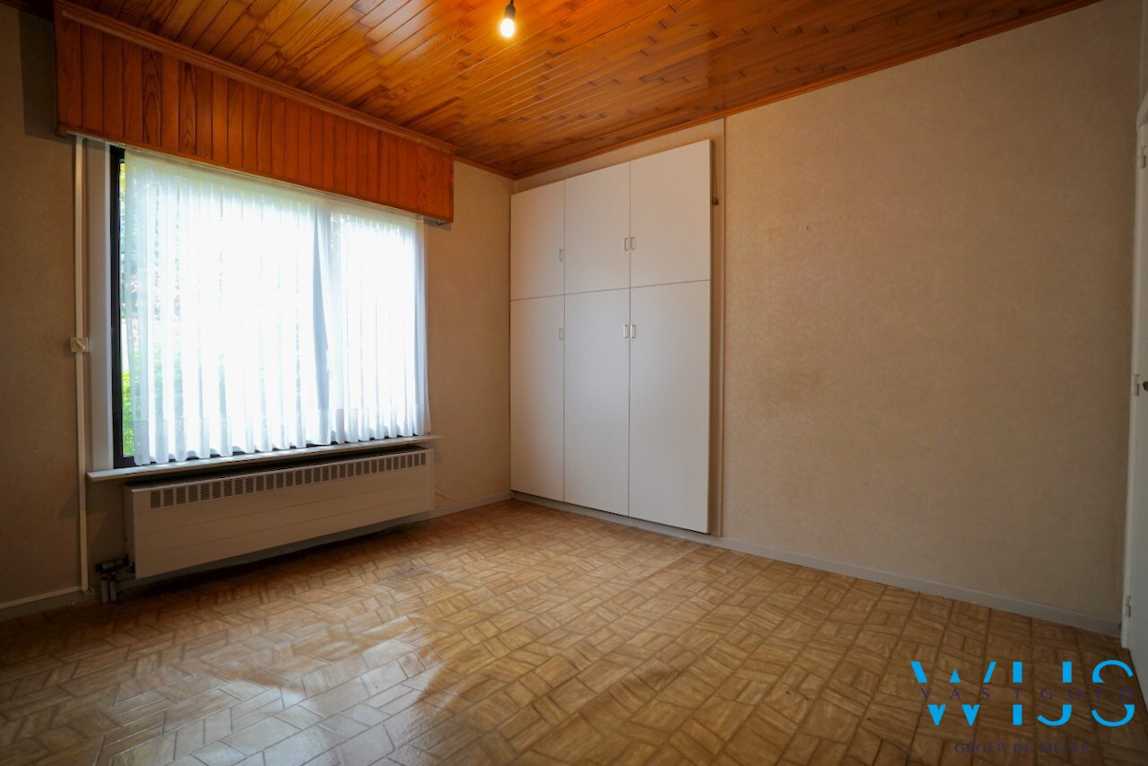 Open bebouwing in rustige woonwijk te Kluizen! 