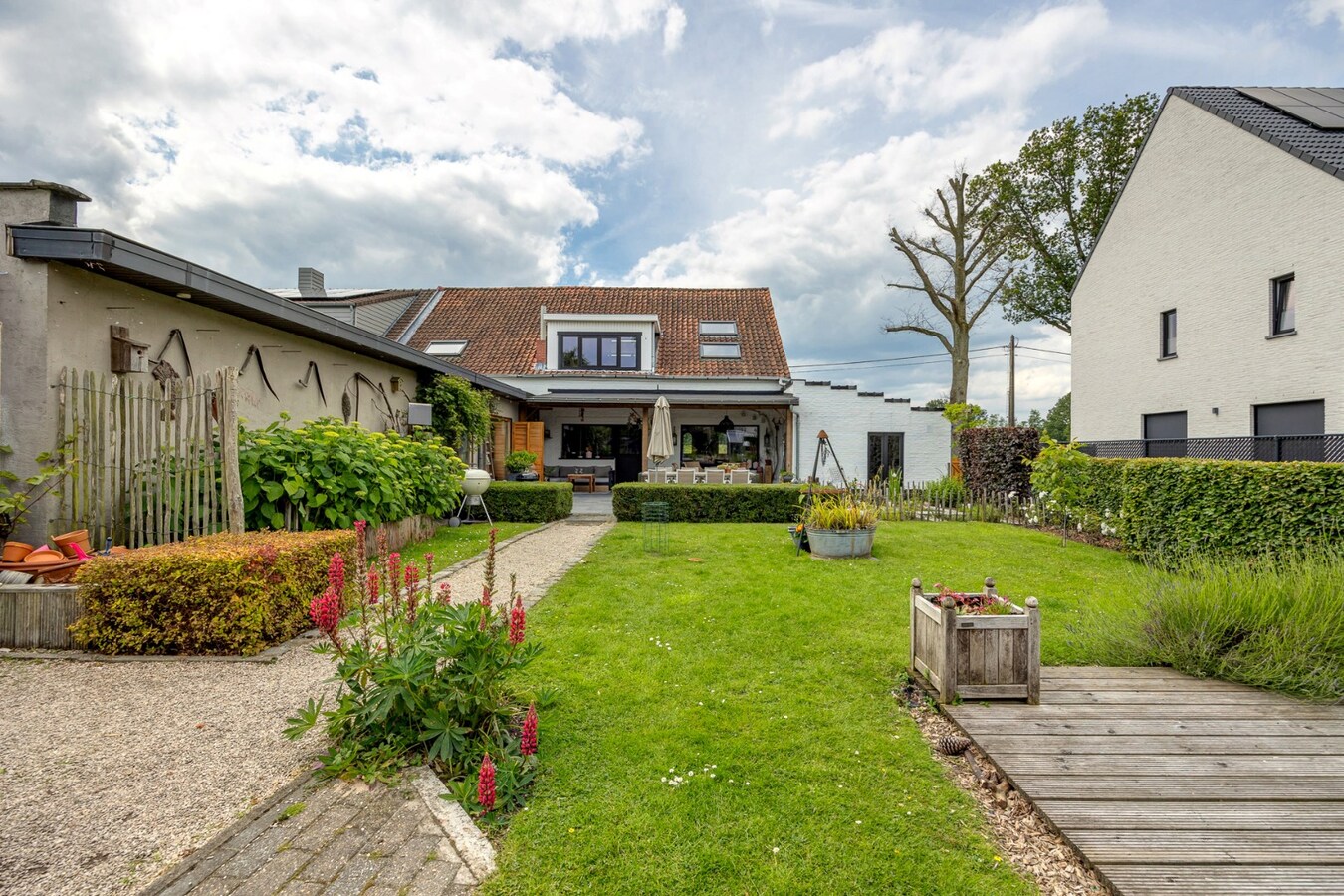 Karaktervolle hoeve op 945 meter-kangoeroewoning mogelijk 