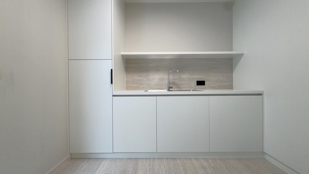 Exclusieve nieuwbouw kantoorruimte te huur in Lokeren
