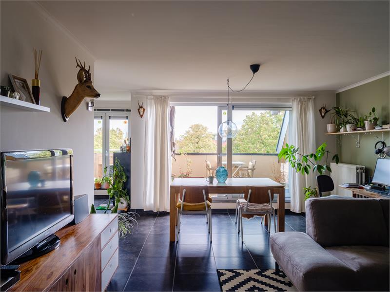 Instapklaar appartement met zicht op water. 