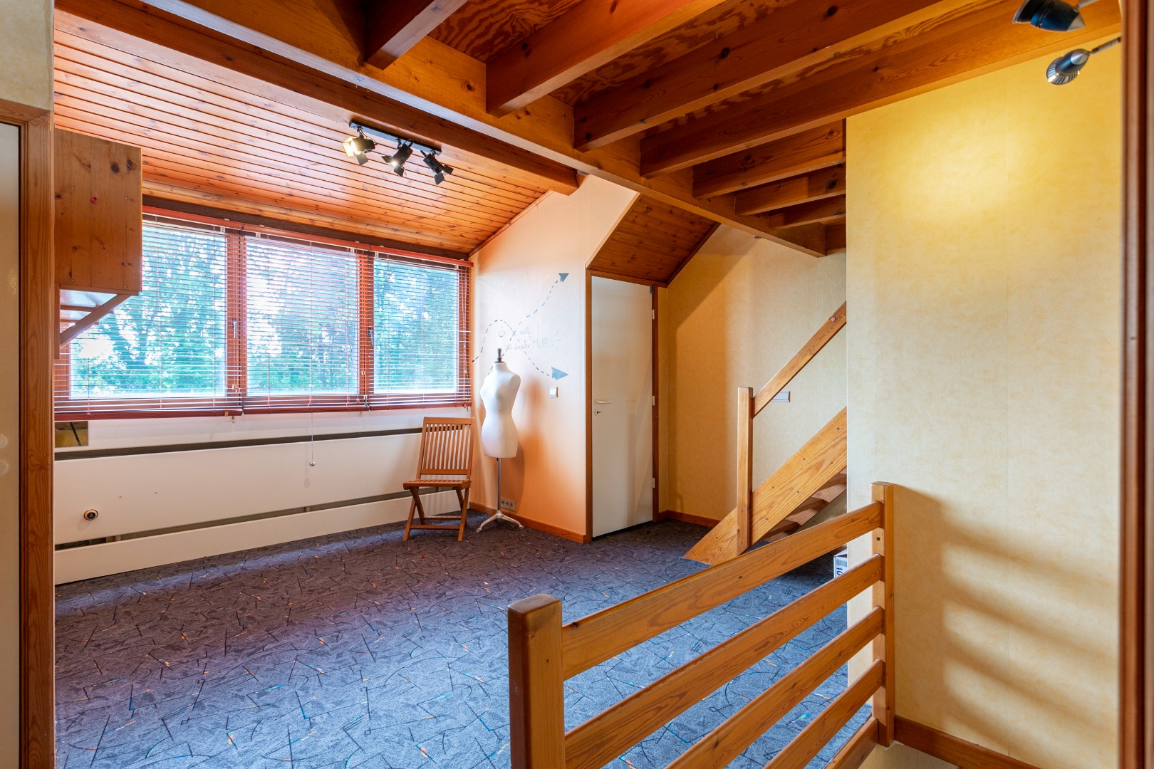 Instapklare woning met 4 slpk te Halle 