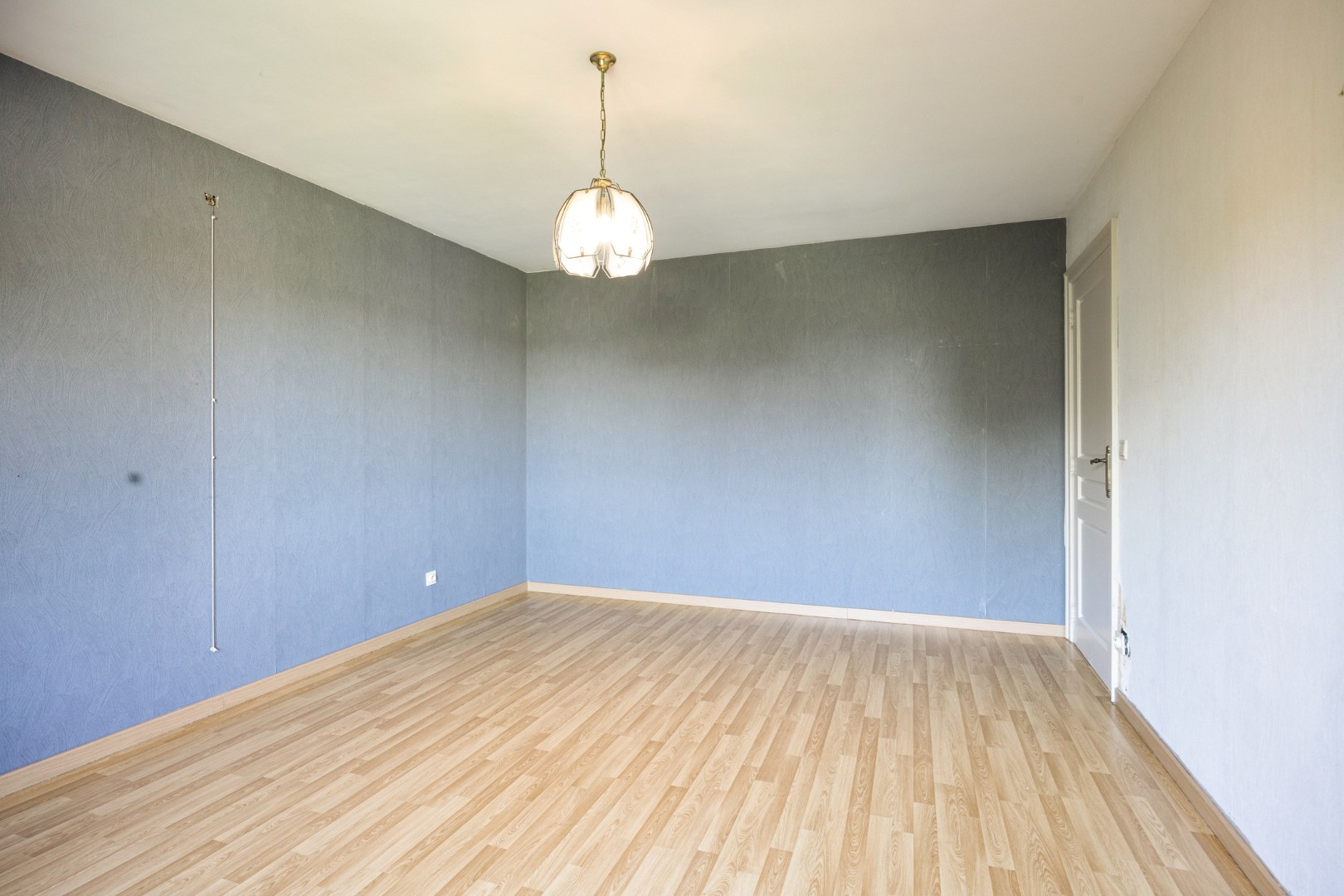 Halfopen bebouwing met 4 slaapkamers, oppervlakte 12a27ca - EPC 318 