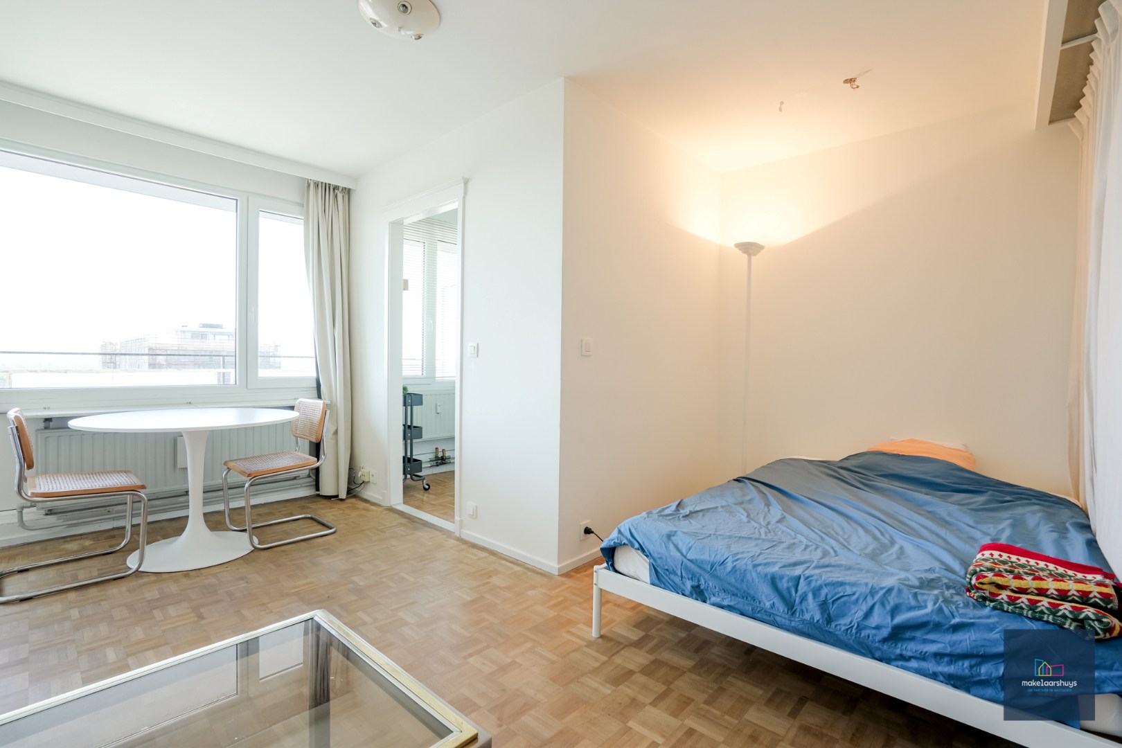 Topper ; instapklare studio met schitterend zicht 