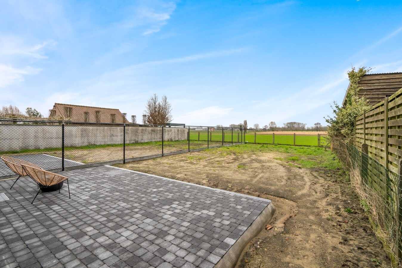 Halfopen nieuwbouwwoning met 3 slaapkamers te Koekelare 