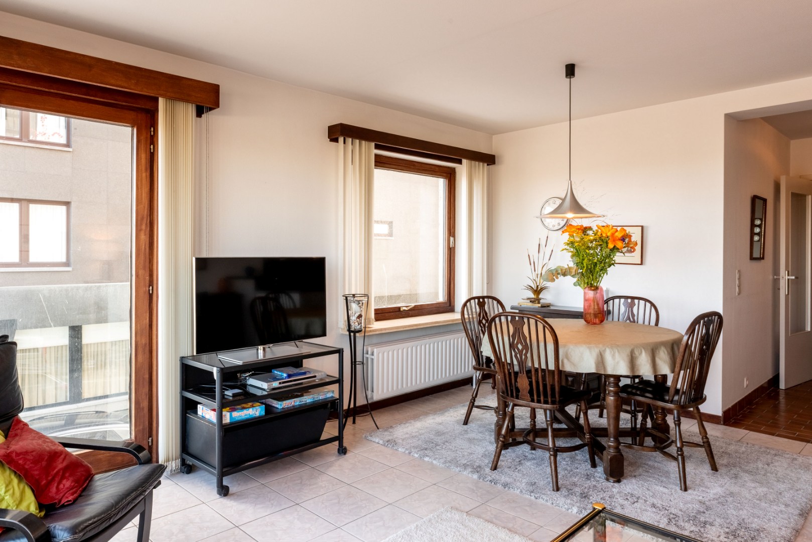 Hoek-appartement met fantastisch zeezicht 