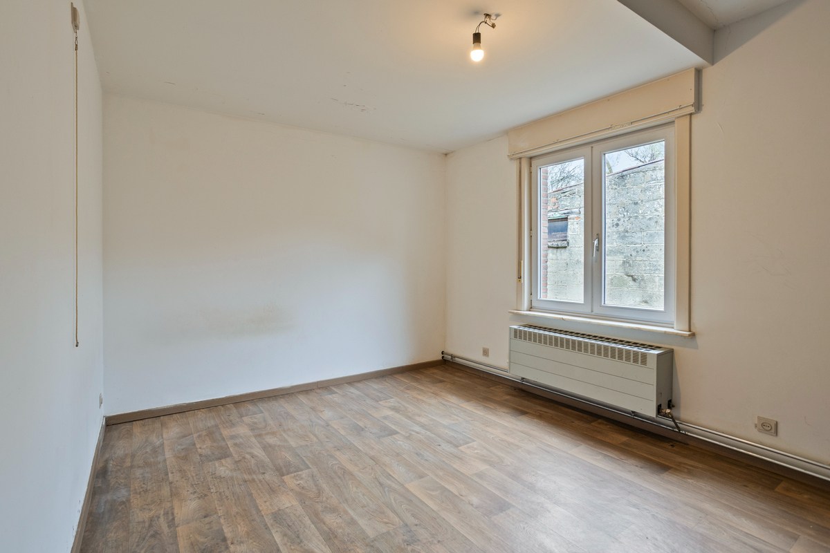 Open bebouwing met 3 slaapkamers, tuin en 2 garages op een perceel van 1108 m² in Haasrode! – EPC 363 kWh/m² - bewoonbare opp. 196 m² 