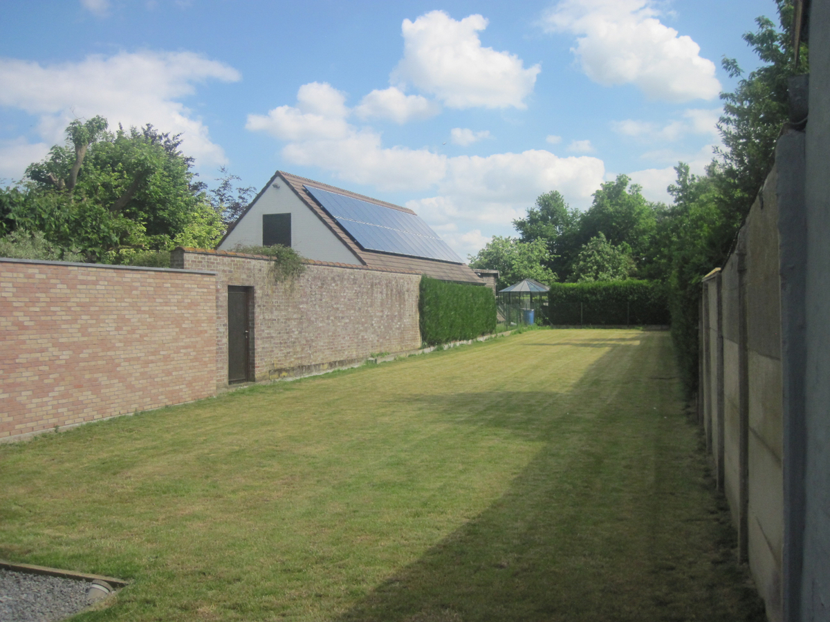 Praktische, goed onderhouden woning met tuin. 