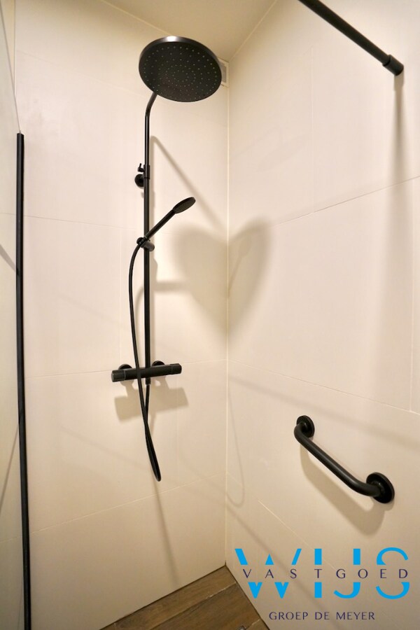 Gelijkvloers appartement met terras te Lochristi ! 