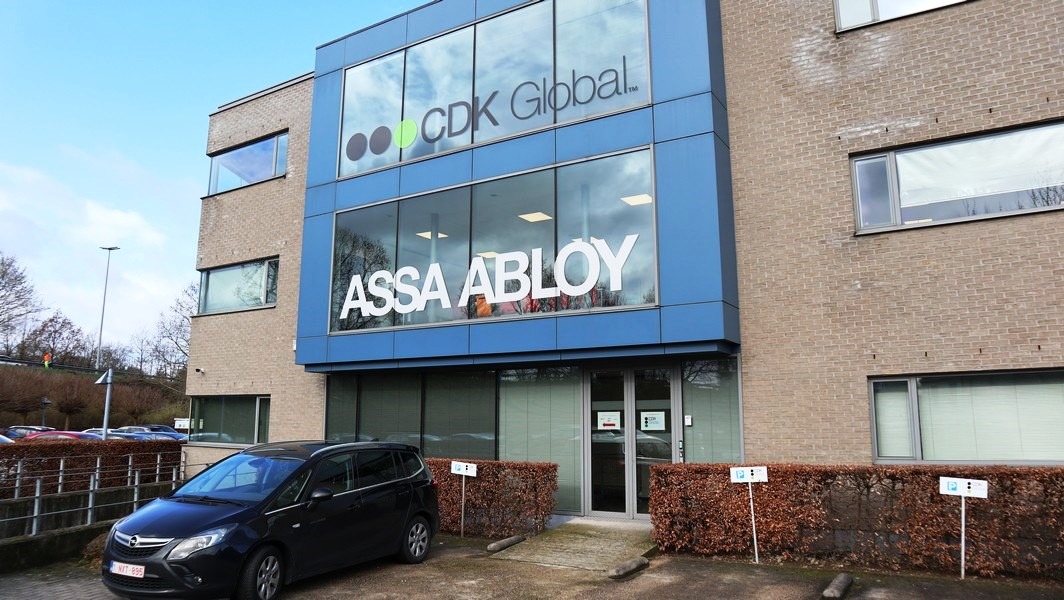 Standingvol kantorencomplex te huur langs E40 in Melle