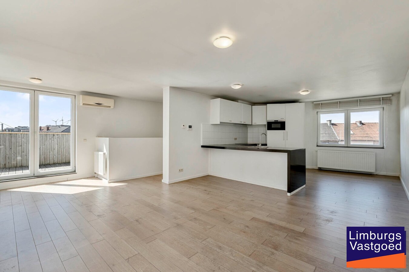 Ruim appartement (125m²) met 2 slpk en terras aan de kleine ring 