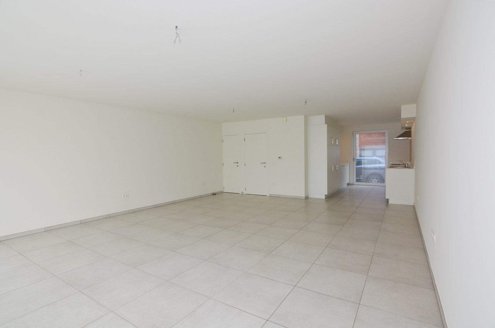 Moderne appartementswoning met 3 slpk, dubbele garage en terras. 