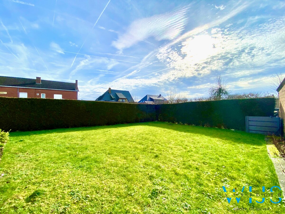 Bungalow met 3 slaapkamers te Ertvelde ! 