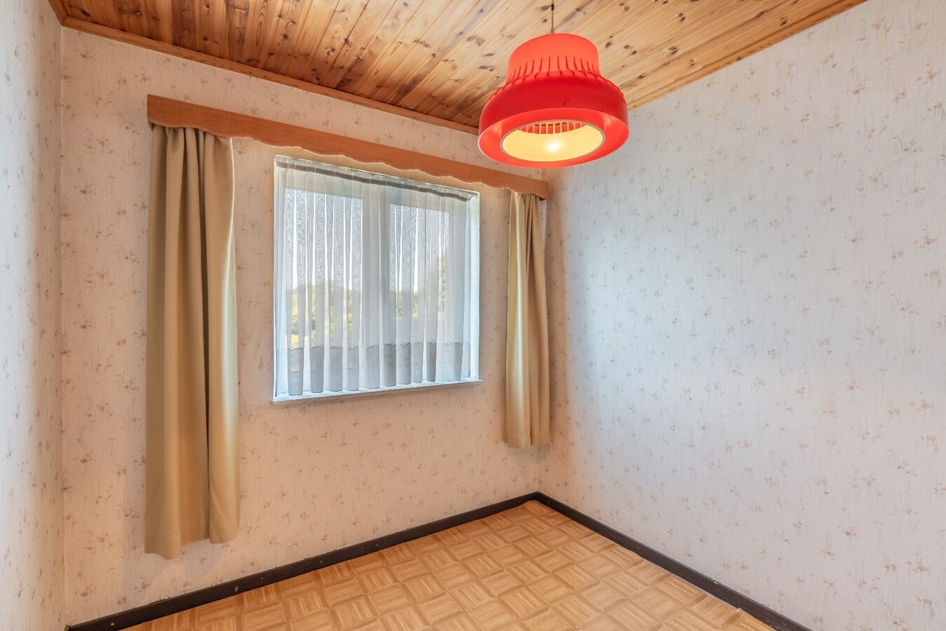 Ruime woning drie slaapkamers 