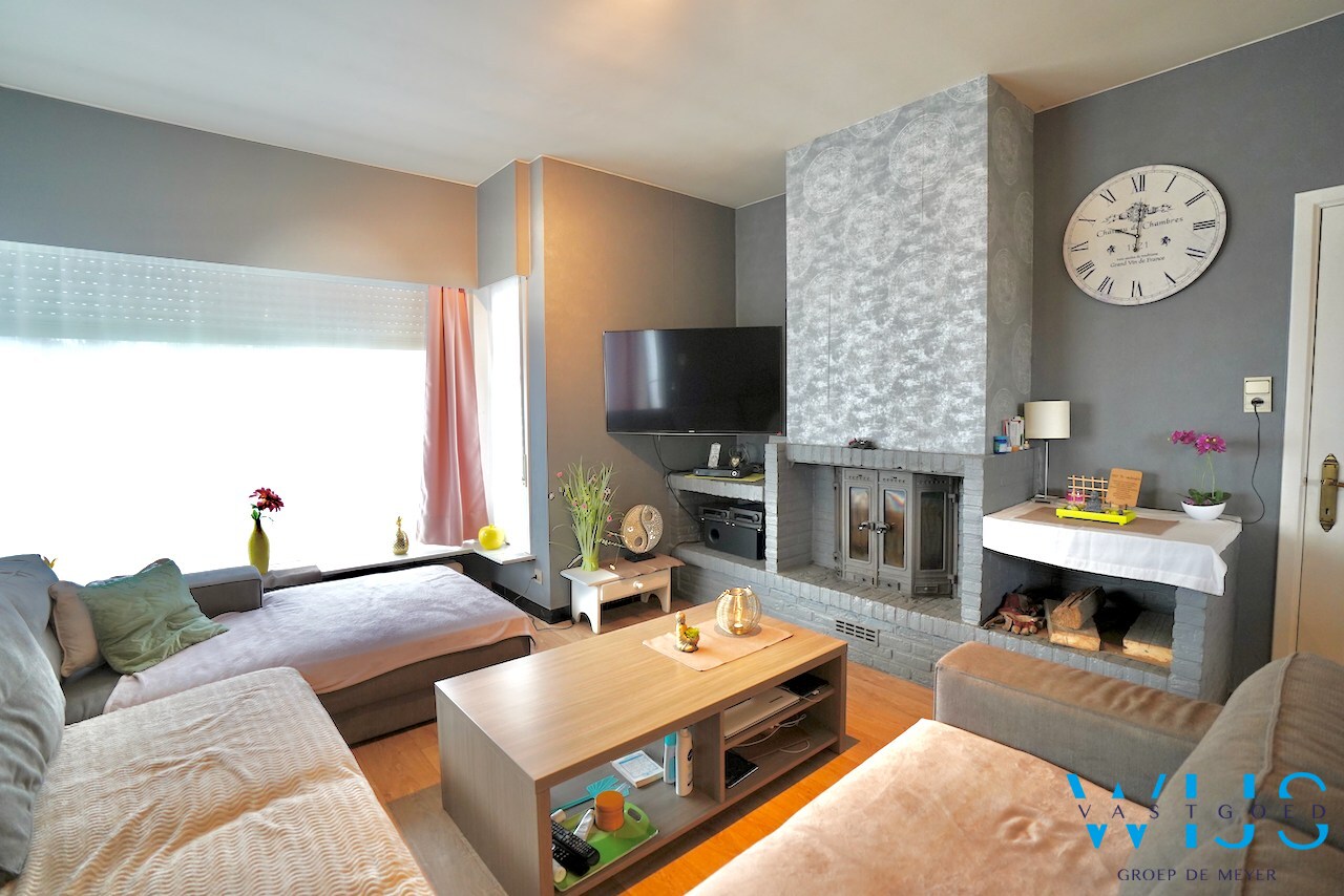 Woonhuis met loods te Sleidinge ! 