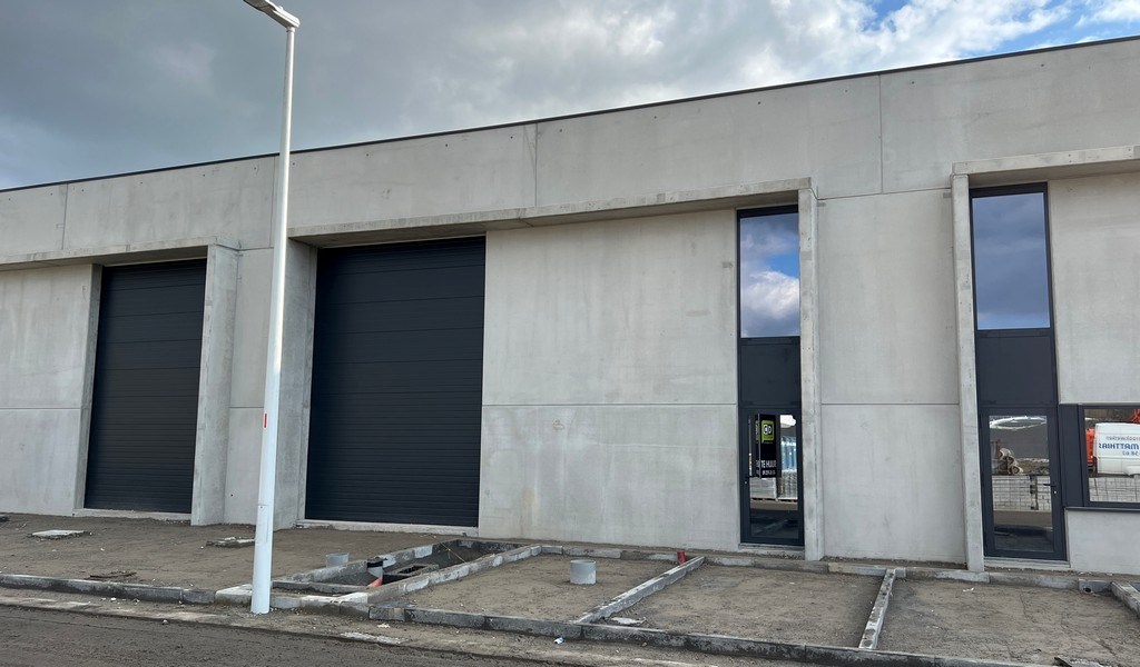Nieuwbouw KMO-unit in bedrijvenzone Wildebeek te Denderleeuw