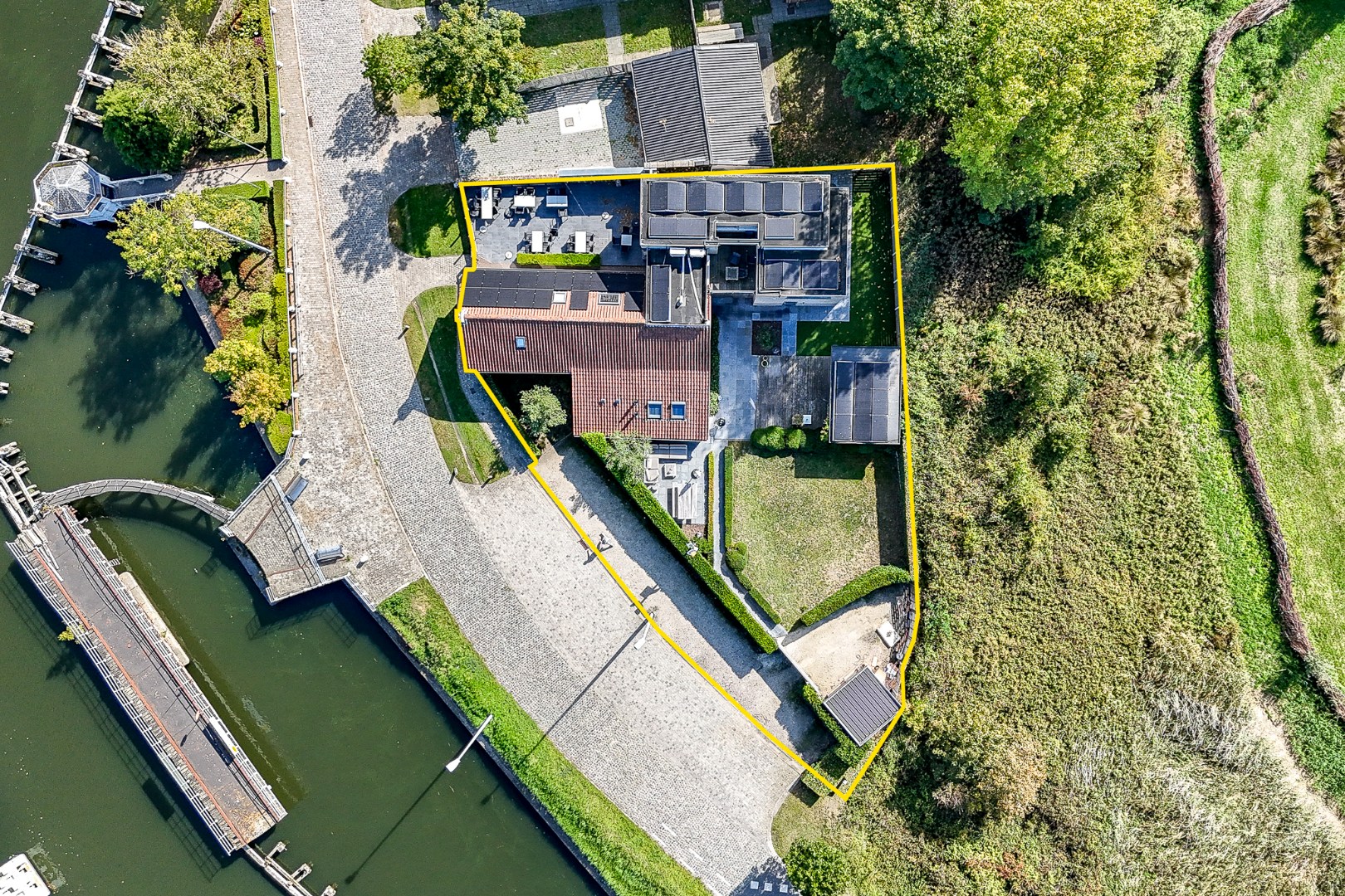 Te koop: Restaurant met woonst op toplocatie – Plassendale, Oostende 