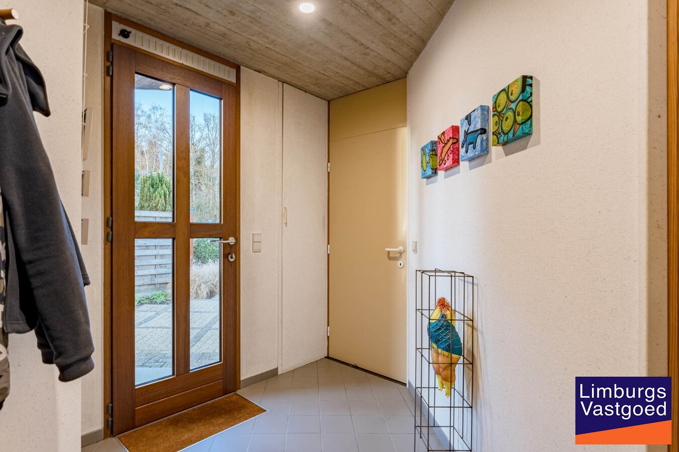 Gezinswoning met zuidgerichte tuin en garage, 5a 85ca 