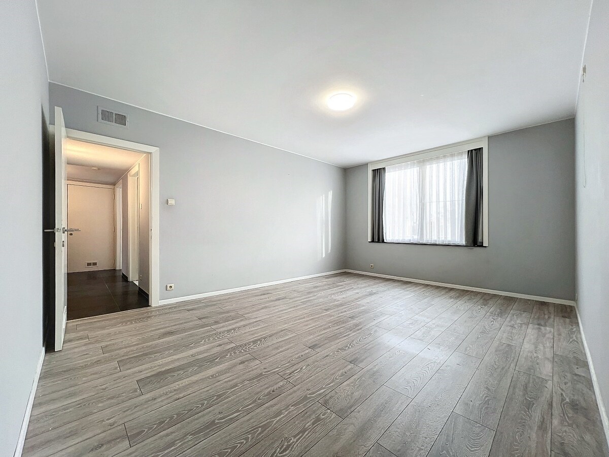 Energiezuinig, ruim tweekamerappartement (115m²) te centrum Deinze 