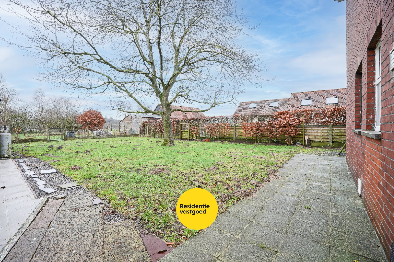 Landelijk gelegen woning op een perceel van 1.361m² 