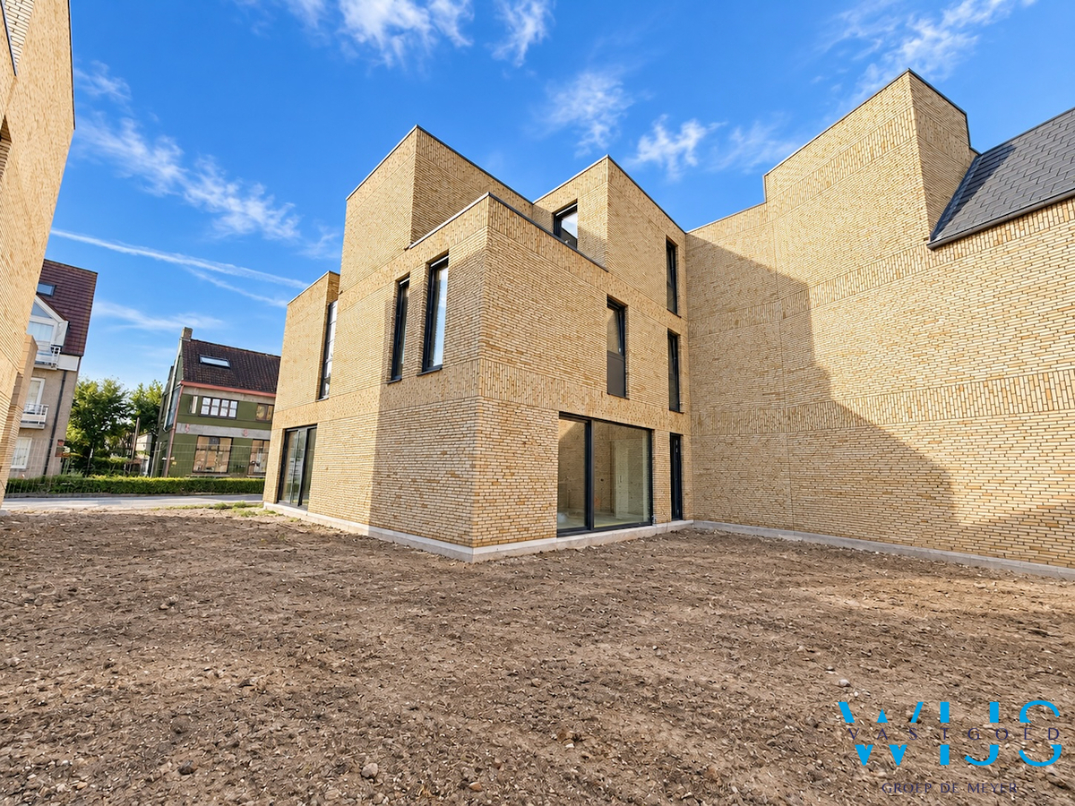 Nieuwbouw met 5 slaapkamers te Ertvelde ! 