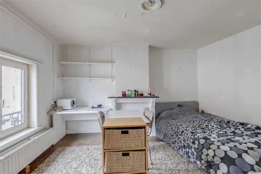 Opbrengsteigendom met 5 studentenkamers 