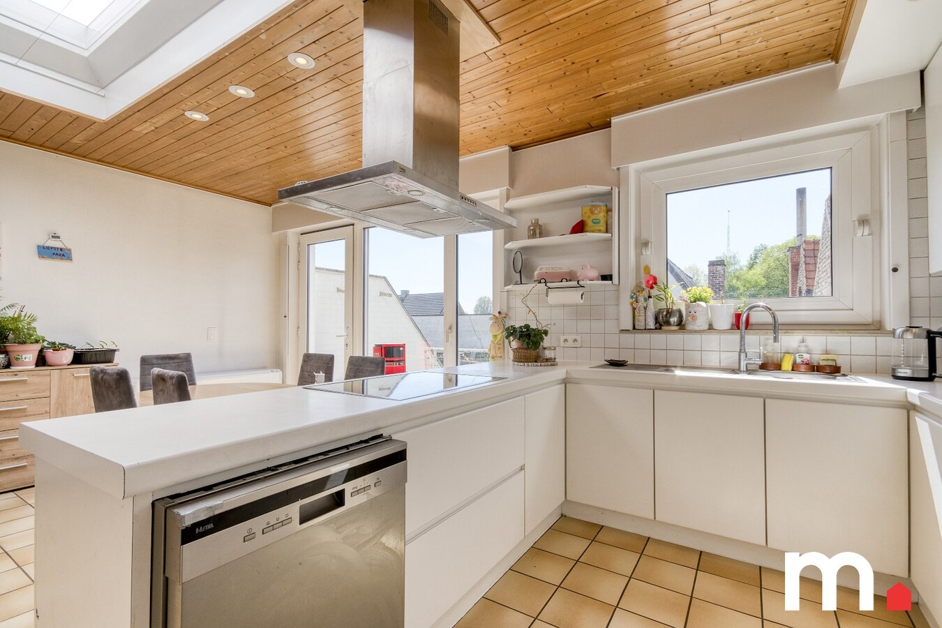 Centraal gelegen authentieke woning te koop in Heule ! 