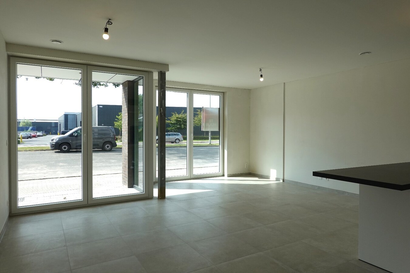 Prachtig appartement met autostaanplaats op uitstekende ligging in Brugge. 