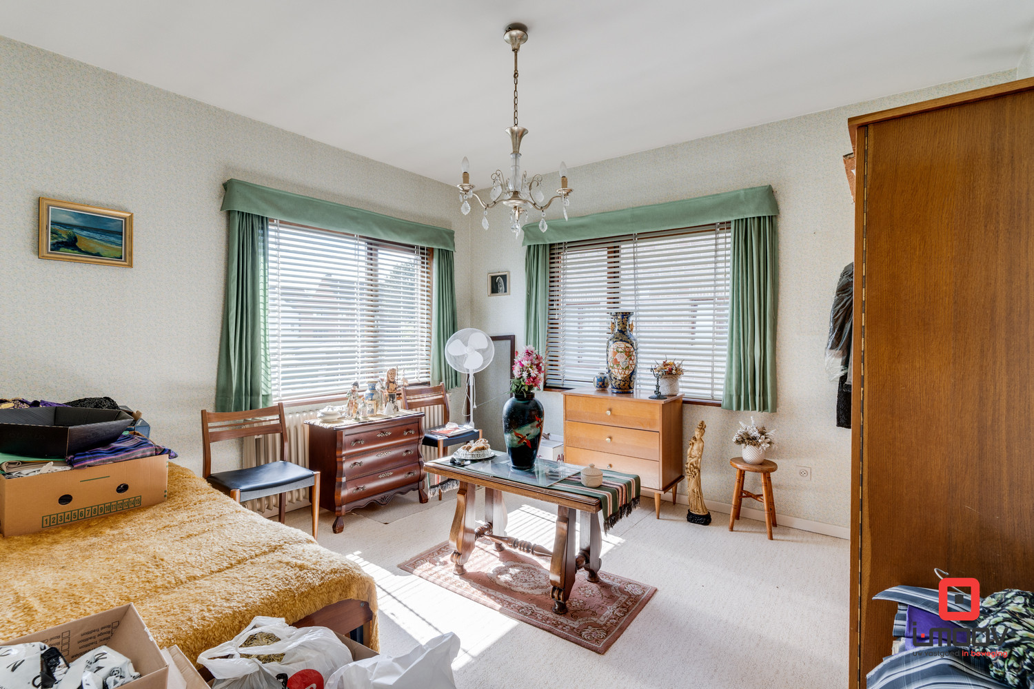 Halfopen bebouwing met veel potentieel te koop! 