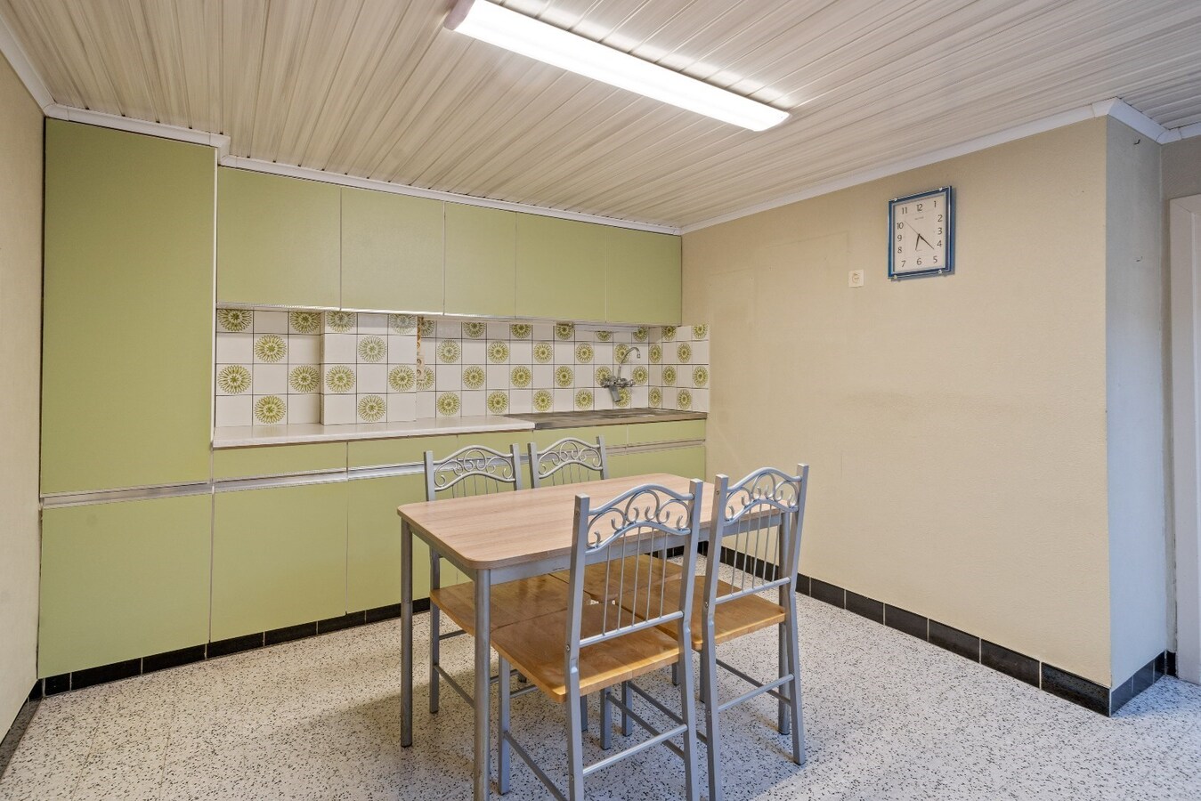 Degelijk gebouwde woning met drie ruime slaapkamers 