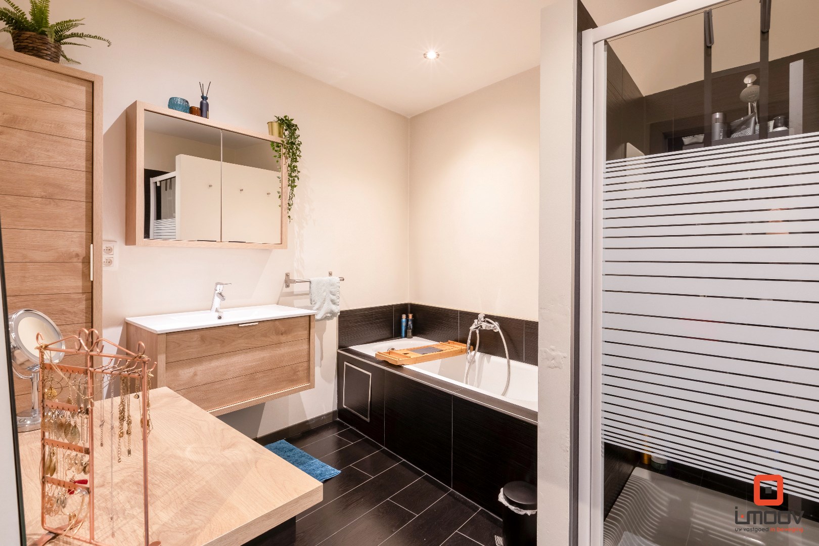 Prachtige gezinswoning met tuin in hartje Sint-Denijs-Westrem 