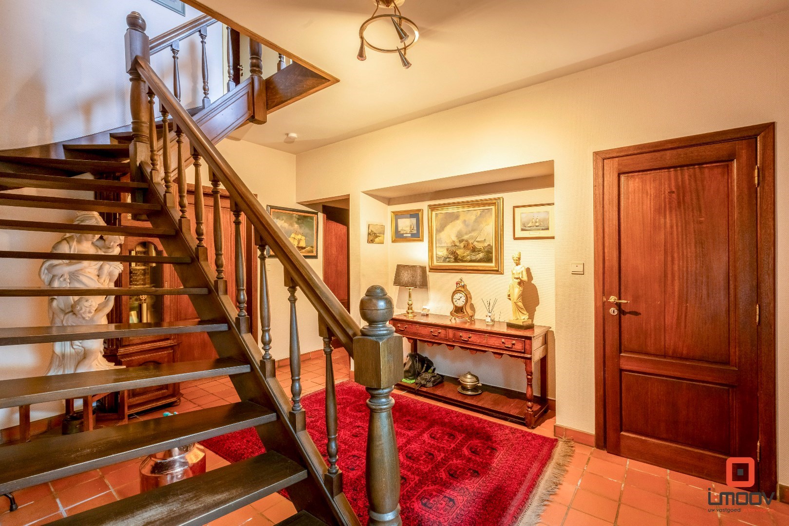 Stijlvolle villa met grote tuin 