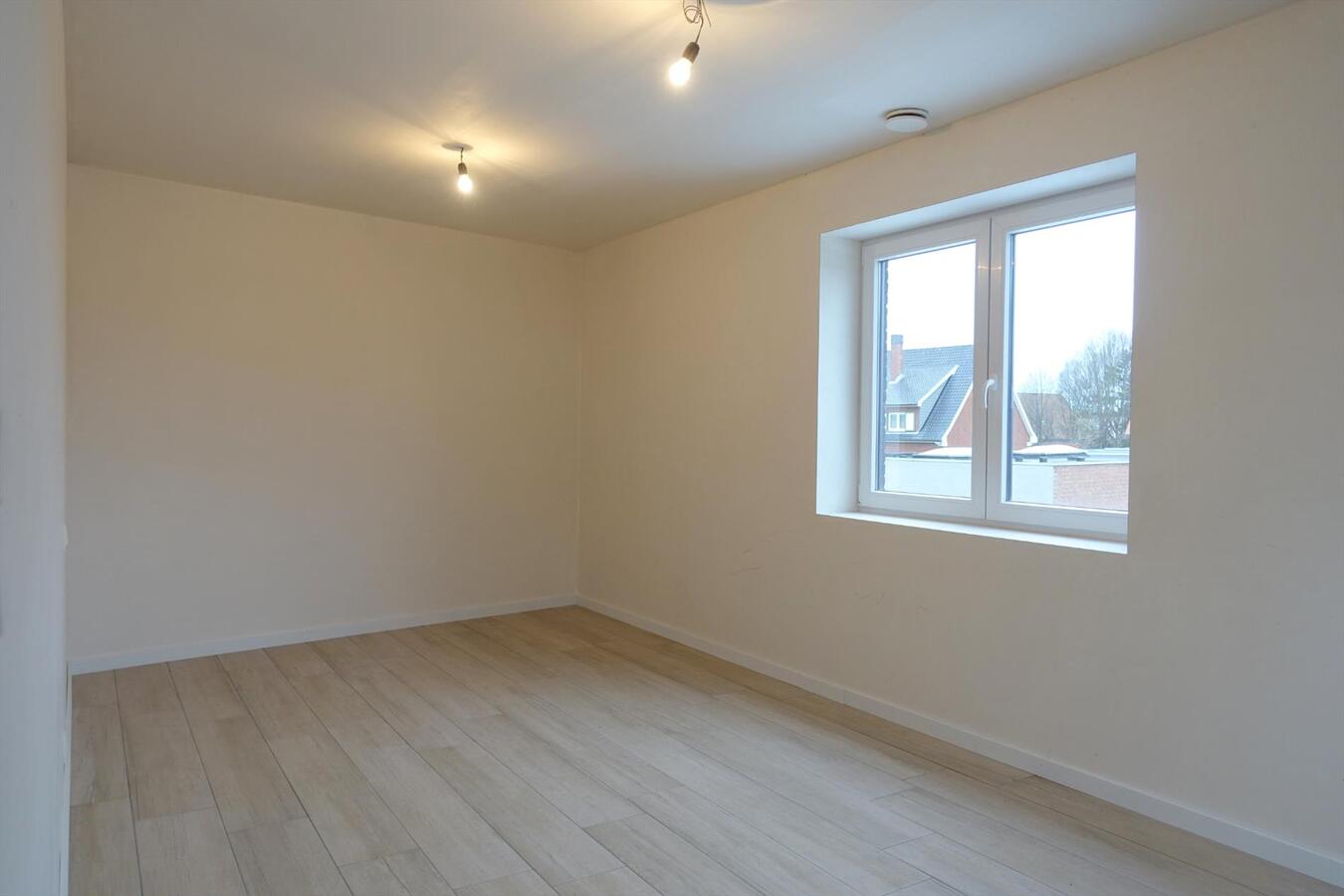 Nieuwbouwwoning met garage 