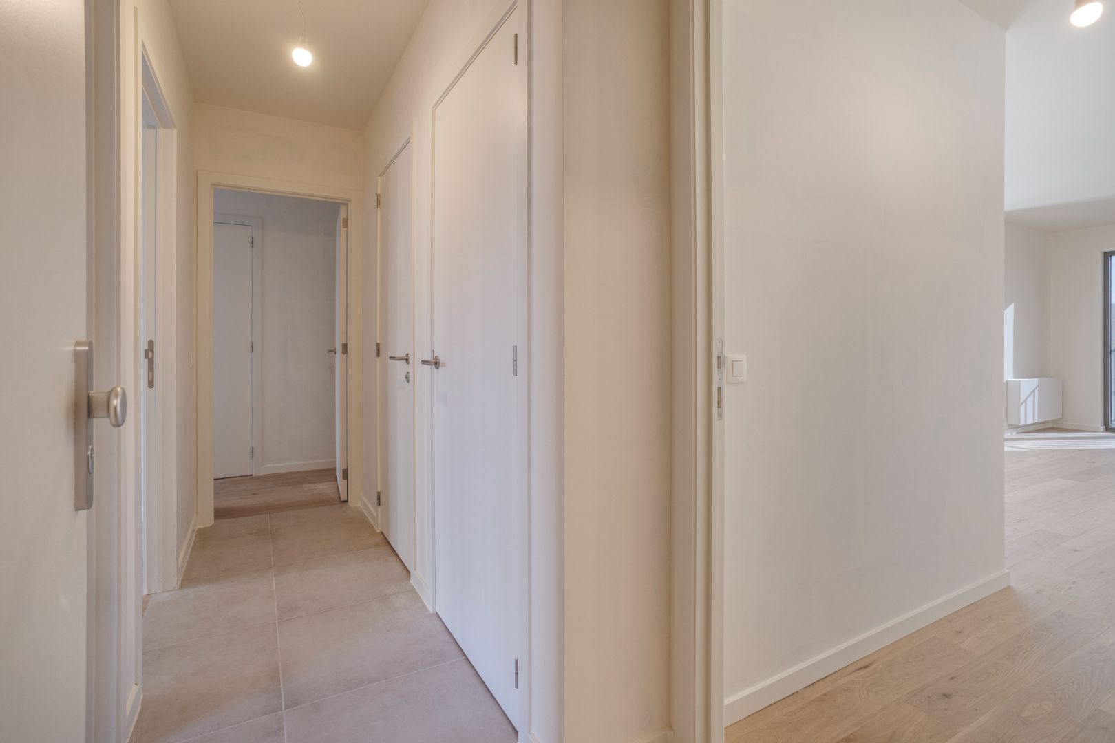 Nieuwbouw appartement met 3 slaapkamers, 2 badkamers, terras, 2 autostaanplaatsen en kelderberging in Leuven! - EPC A - bewoonbare opp. 108 m² 