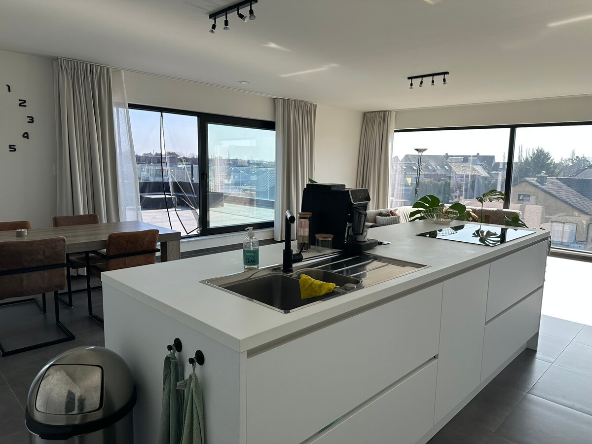 Schitterend  appartement met groot zonneterras 