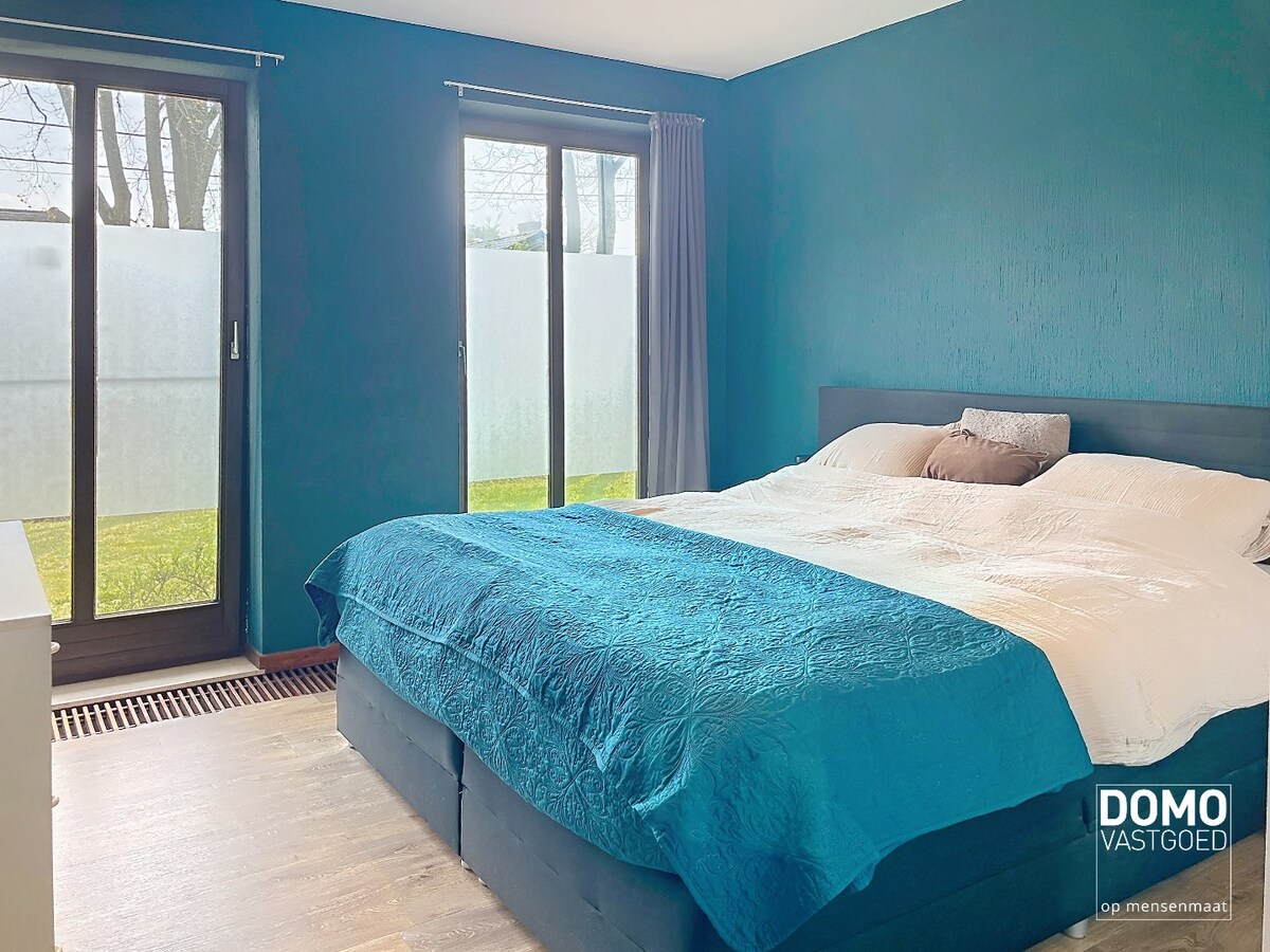 GROND VAN 6A91CA MET WONING TE KOOP IN HASSELT - MOGELIJKHEID TOT RENOVATIE BESTAANDE WONING OF AFBRAAK/WEDEROPBOUW 